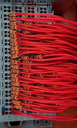 Automação de máquinas e equipamentos Automação de máquinas e equipamentos